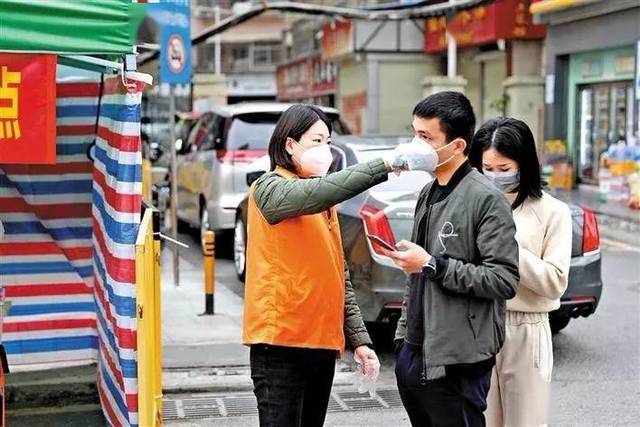 疫情期间企业受冲击，学生上课方式改变，听听企业咋应对？